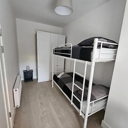 In 8 / Cosy House * Dublin